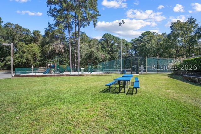 5 Gum Tree Rd Apt I19, Hilton Head Island, SC 29926