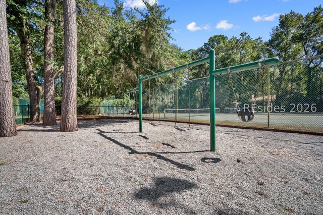 5 Gum Tree Rd Apt I19, Hilton Head Island, SC 29926