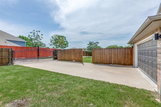402 Adams Avenue, Wylie, TX 75098