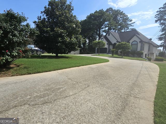 2461 Highland Golf Course Drive SE, Conyers, GA 30013