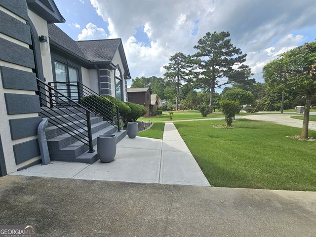2461 Highland Golf Course Drive SE, Conyers, GA 30013