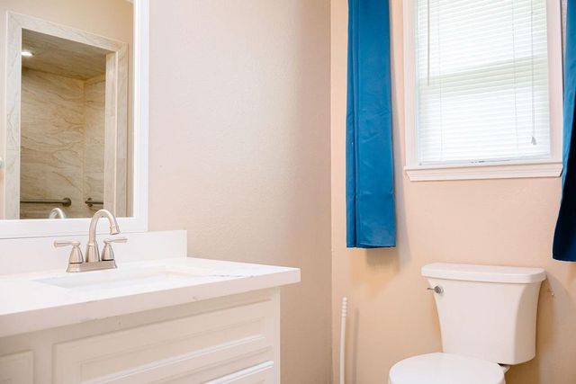 3240 County Road 155, Alvin, TX 77511