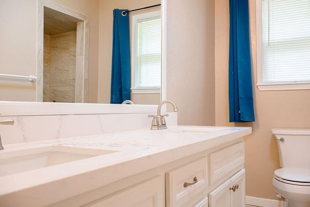 3240 County Road 155, Alvin, TX 77511