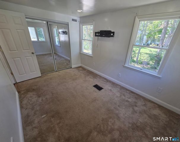 684 Main Street, Plymouth, CT 06782