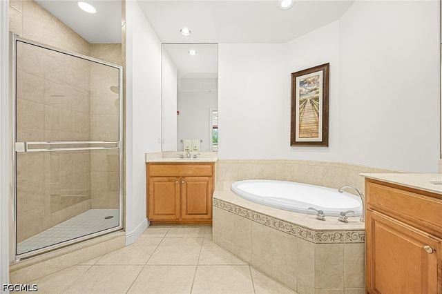 4182 Bay Beach LN 722, Fort Myers Beach, FL 33931