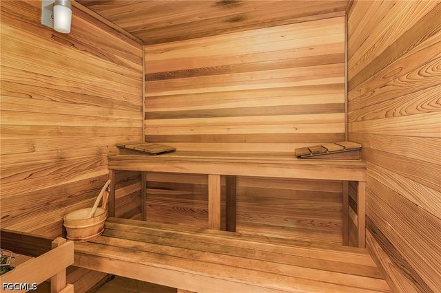 4182 Bay Beach LN 722, Fort Myers Beach, FL 33931