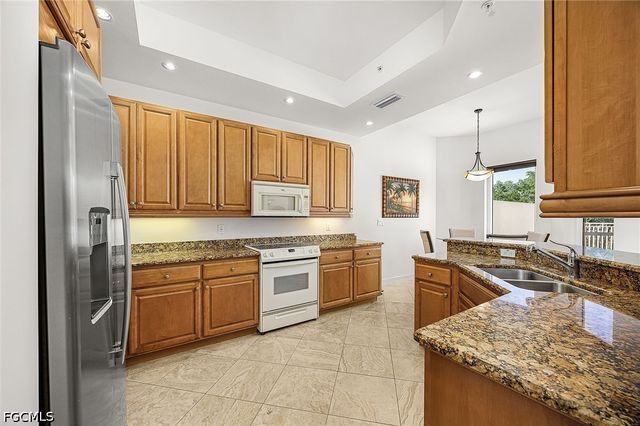 4182 Bay Beach LN 722, Fort Myers Beach, FL 33931