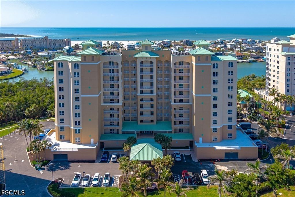 4182 Bay Beach LN 722, Fort Myers Beach, FL 33931