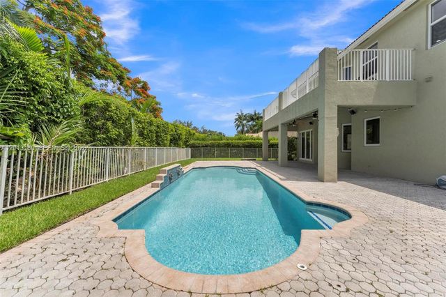 2128 SW 176th Ter, Miramar, FL 33029