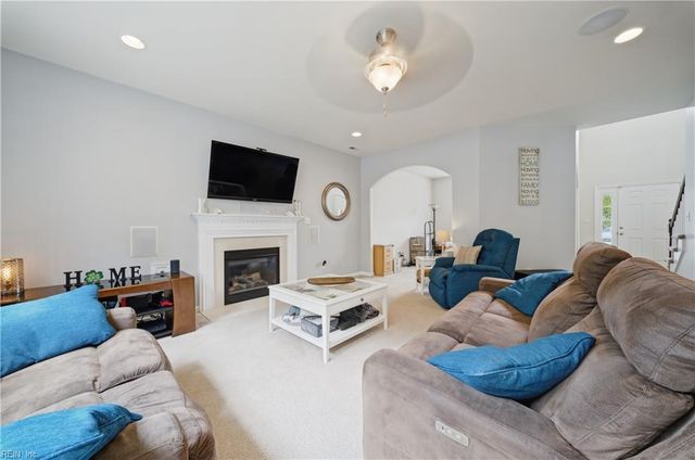 956 Elliott RD, Virginia Beach, VA 23464