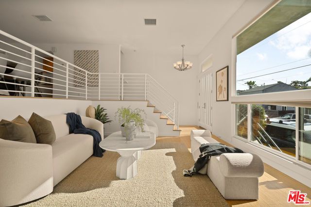 613 Mildred Avenue, Venice (los Angeles), CA 90291