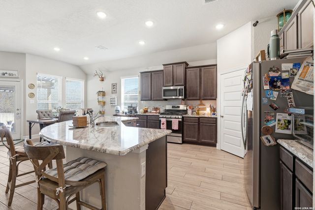 3927 Brazos Bend, San Antonio, TX 78245