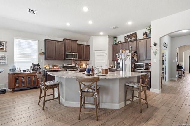 3927 Brazos Bend, San Antonio, TX 78245