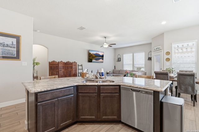 3927 Brazos Bend, San Antonio, TX 78245