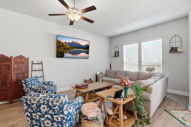 3927 Brazos Bend, San Antonio, TX 78245