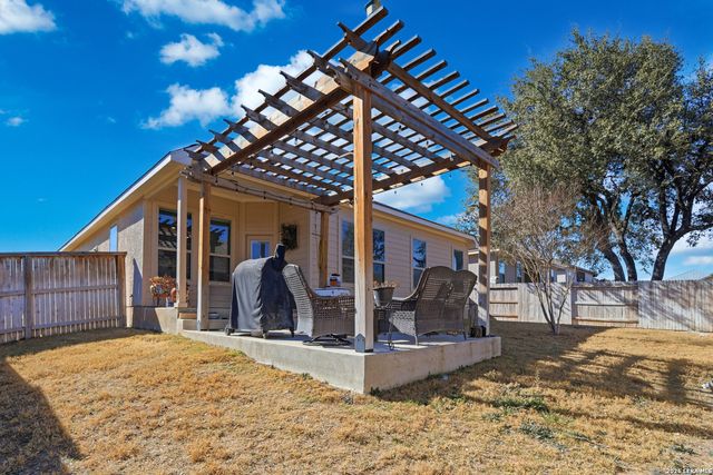 3927 Brazos Bend, San Antonio, TX 78245