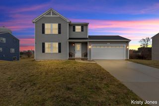 426 Oak View Drive, Middleville, MI 49333