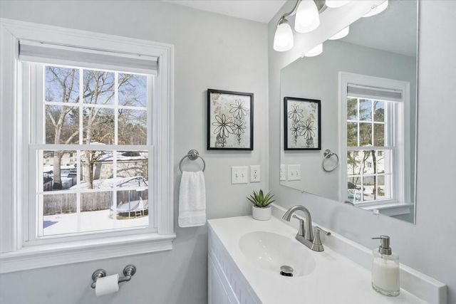 216 East Side Drive, Concord, NH 03301