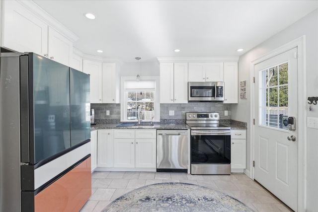 216 East Side Drive, Concord, NH 03301