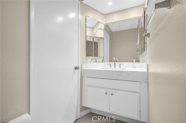 6031 E Ladera, Anaheim, CA 92807