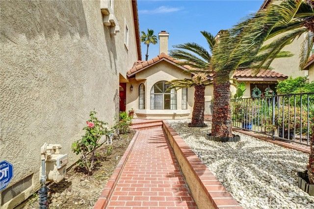 6031 E Ladera, Anaheim, CA 92807