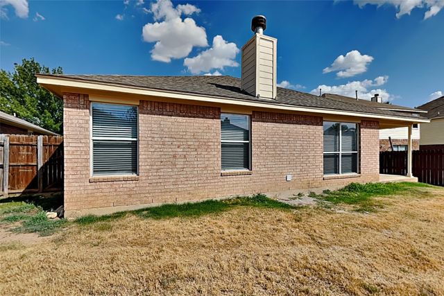 6121 Bowfin Drive, Fort Worth, TX 76179