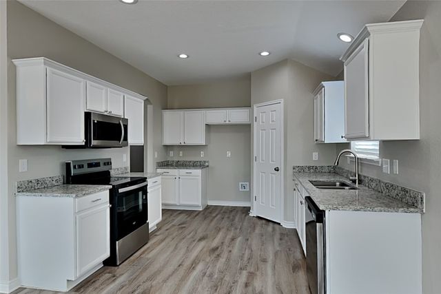 6121 Bowfin Drive, Fort Worth, TX 76179