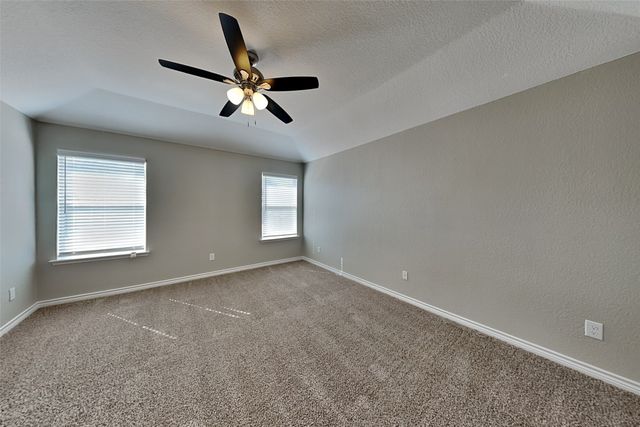 6121 Bowfin Drive, Fort Worth, TX 76179