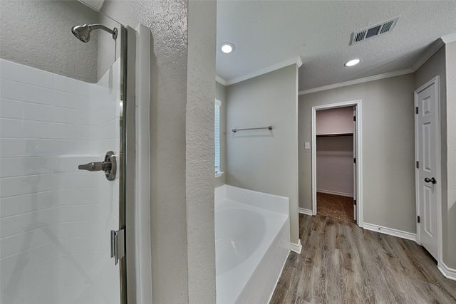 6121 Bowfin Drive, Fort Worth, TX 76179