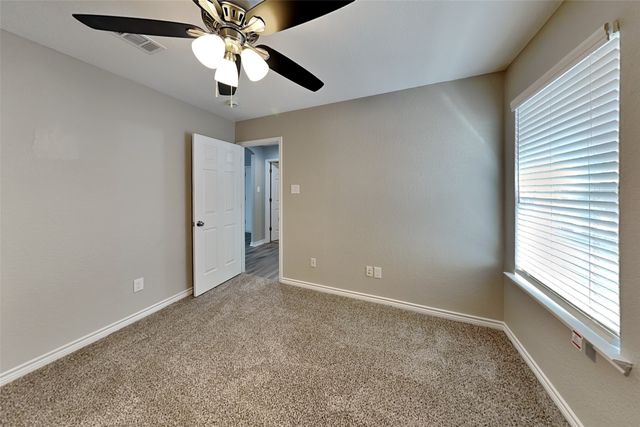 6121 Bowfin Drive, Fort Worth, TX 76179