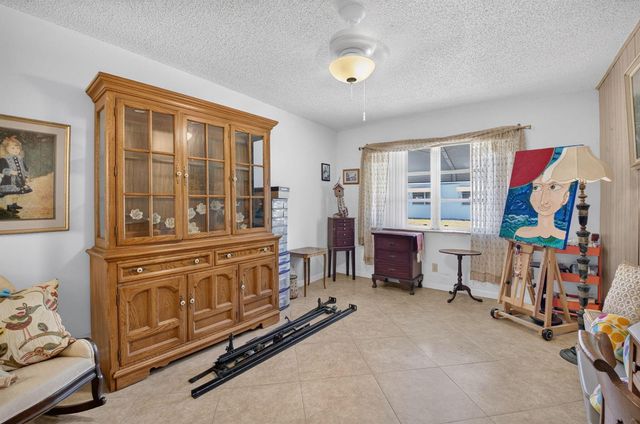 1180 S DRIVE Circle A, Delray Beach, FL 33445
