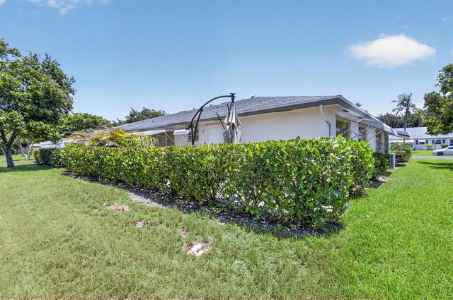 1180 S DRIVE Circle A, Delray Beach, FL 33445