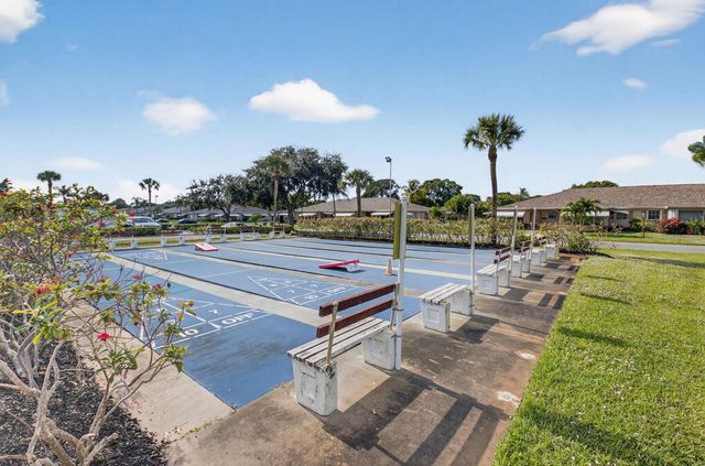 1180 S DRIVE Circle A, Delray Beach, FL 33445