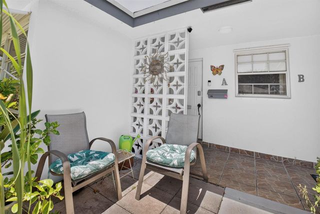 1180 S DRIVE Circle A, Delray Beach, FL 33445