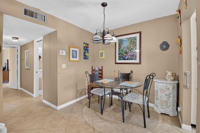 1180 S DRIVE Circle A, Delray Beach, FL 33445