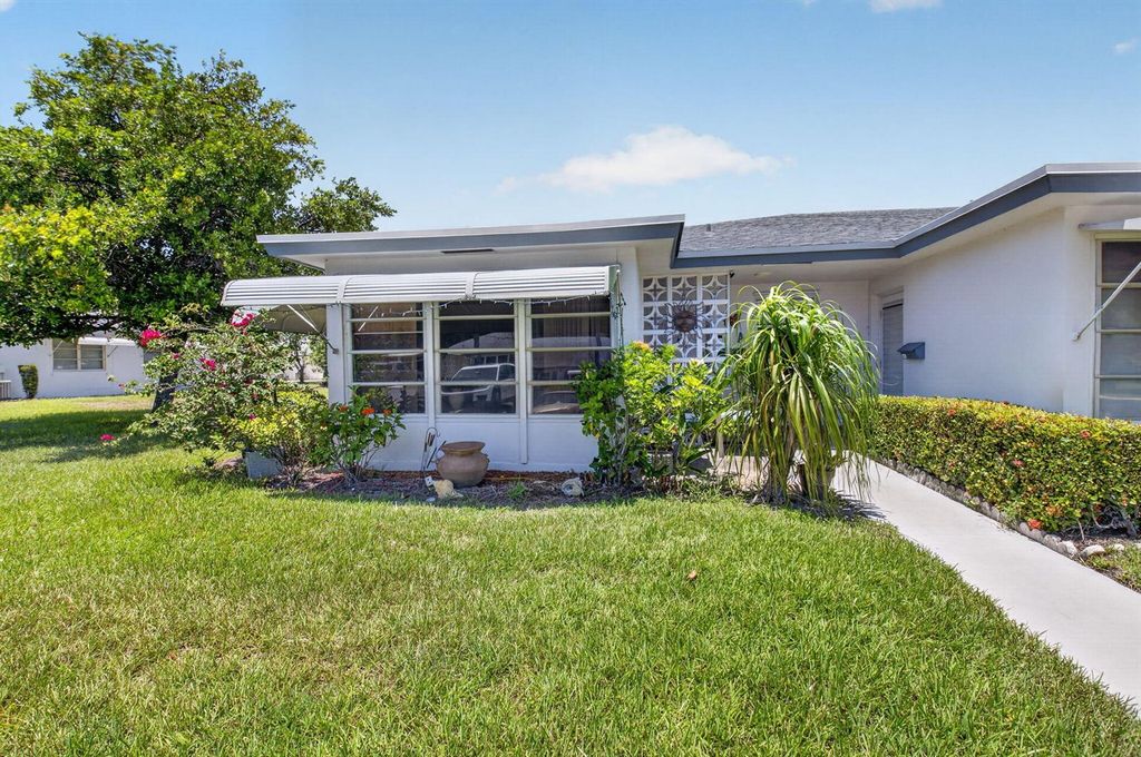 1180 S DRIVE Circle A, Delray Beach, FL 33445