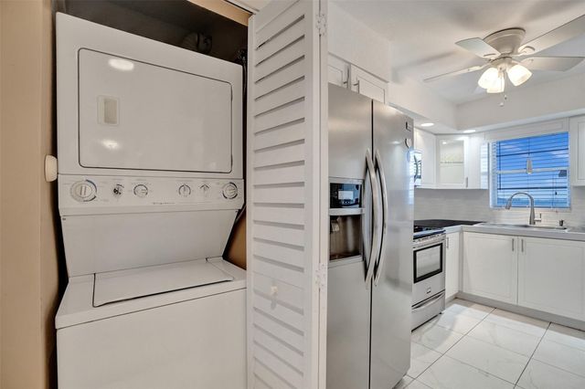 5860 NW 44th Street 603, Lauderhill, FL 33319