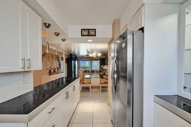 5860 NW 44th Street 603, Lauderhill, FL 33319