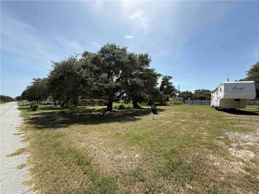 336 N 8th, Aransas Pass, TX 78336 — photo 2
