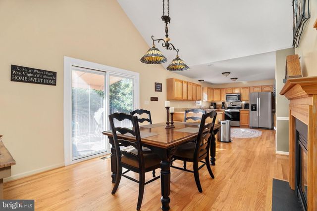 101 BLUE VALLEY RD, Linden, VA 22642