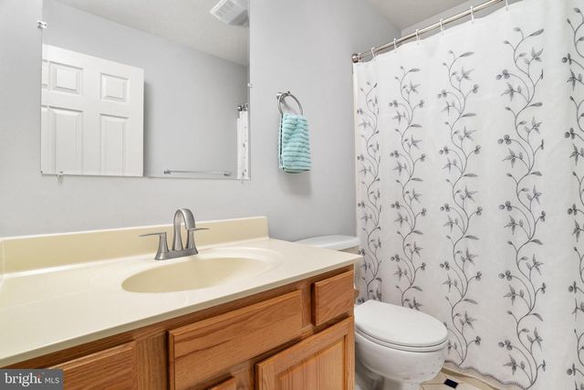 101 BLUE VALLEY RD, Linden, VA 22642