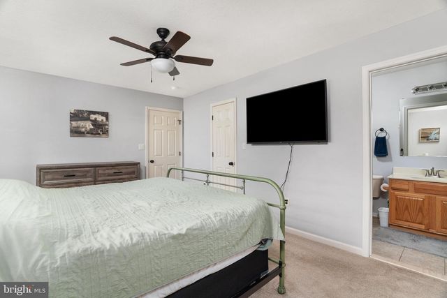 101 BLUE VALLEY RD, Linden, VA 22642