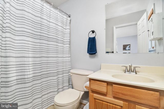 101 BLUE VALLEY RD, Linden, VA 22642