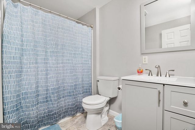 101 BLUE VALLEY RD, Linden, VA 22642
