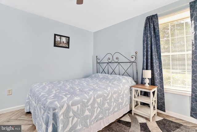 101 BLUE VALLEY RD, Linden, VA 22642