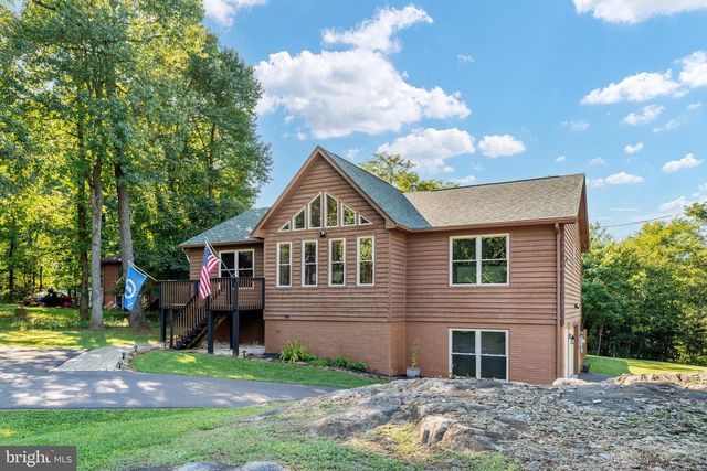 101 BLUE VALLEY RD, Linden, VA 22642