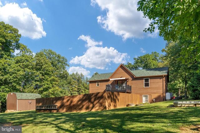 101 BLUE VALLEY RD, Linden, VA 22642