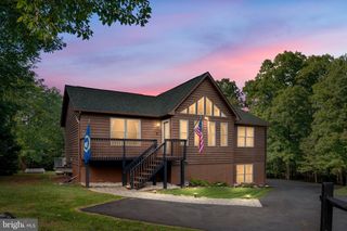 101 BLUE VALLEY RD, Linden, VA 22642