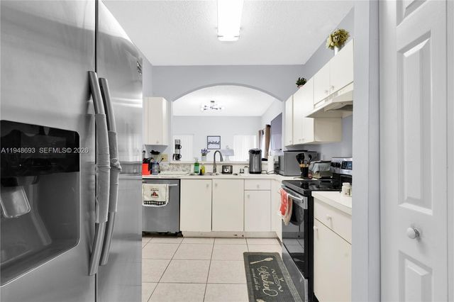 74 NW 2nd St, Homestead, FL 33030