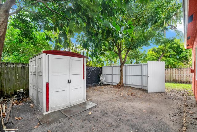 74 NW 2nd St, Homestead, FL 33030